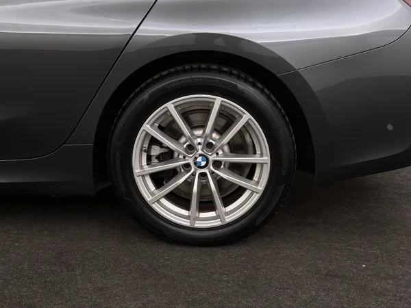 BMW 330 (2020) — foto 7 van 30