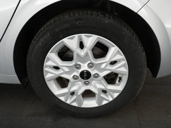 Kia cee'd (2024) — foto 6 van 22