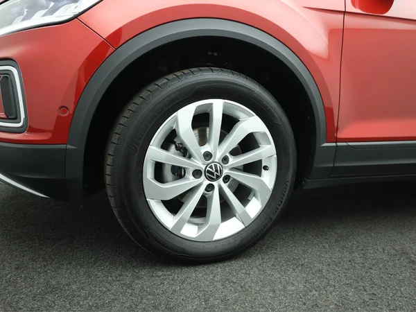 VOLKSWAGEN T-Roc (2025) — foto 3 van 19
