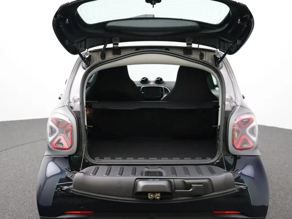 smart Fortwo (2024) — foto 16 van 28