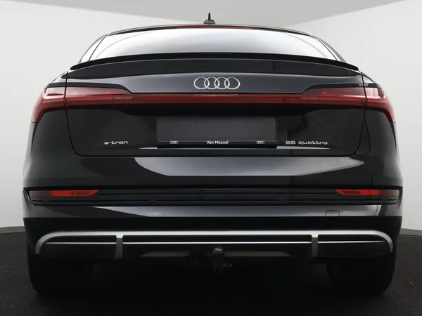 AUDI e-tron Sportback (2021) — foto 24 van 27