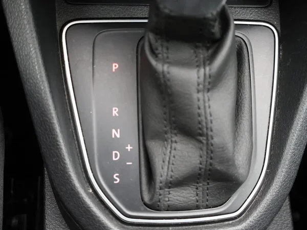 Volkswagen Caddy (2018) — foto 7 van 19