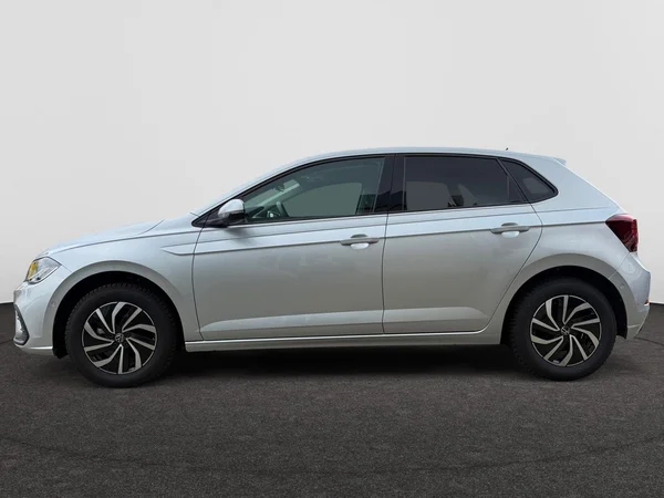 VOLKSWAGEN Polo (2024) — foto 12 van 22