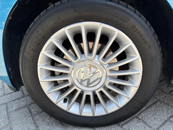 VOLKSWAGEN Up! (2018) — foto 15 van 24