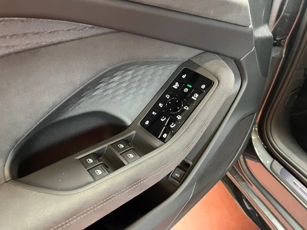 AUDI A6 Avant (2026) — foto 2 van 12