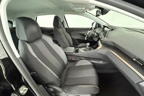 Peugeot 3008 (2019) — foto 4 van 25
