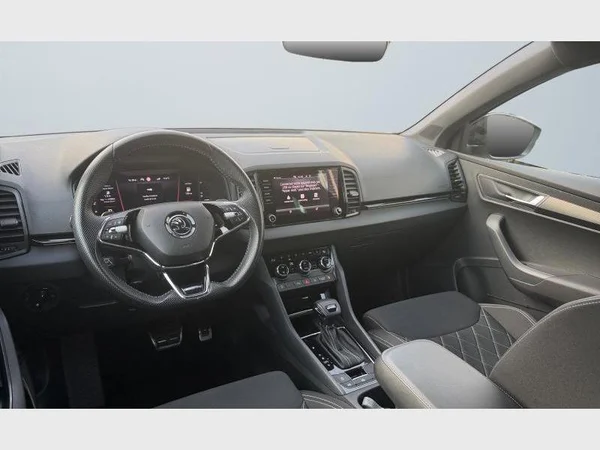 Skoda Karoq (2023) — foto 12 van 27