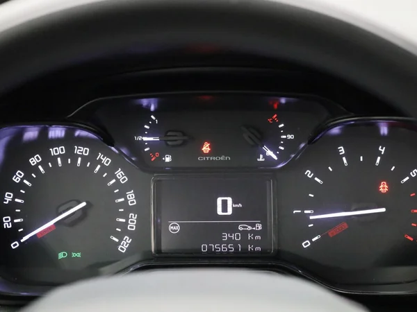 Citroën C3 (2022) — foto 2 van 37