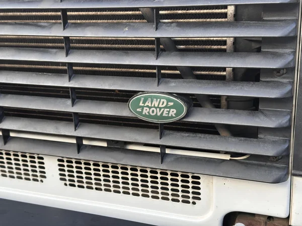 Land Rover Defender (2013) — foto 11 van 21