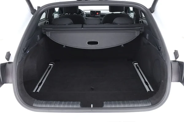 Kia pro_cee'd (2019) — foto 8 van 16