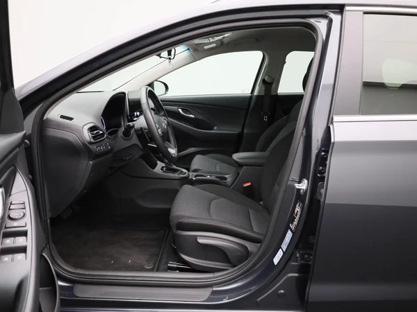 Hyundai i30 (2024) — foto 3 van 39