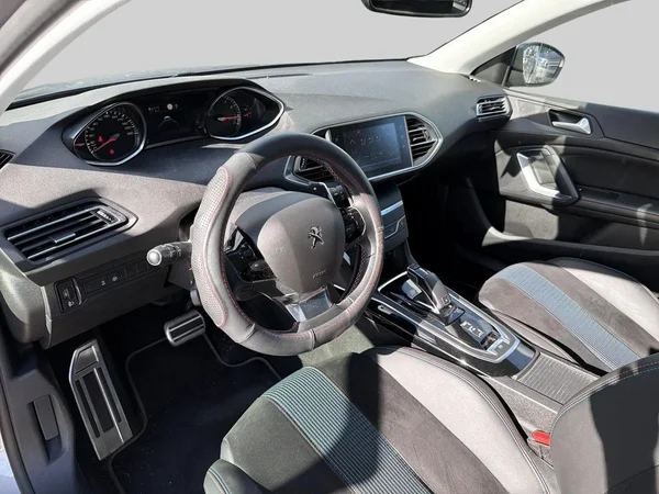Peugeot 308 (2019) — foto 18 van 18