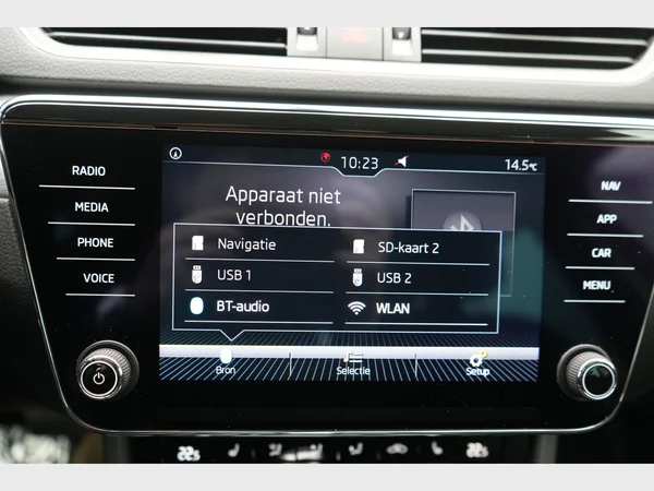 SKODA Superb Combi (2020) — foto 20 van 27