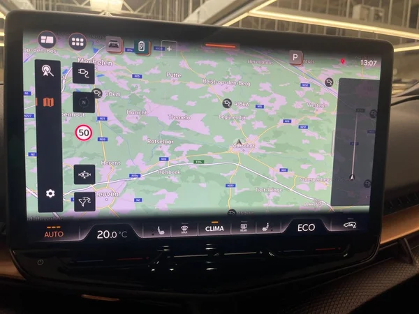 CUPRA Tavascan (2026) — foto 5 van 24
