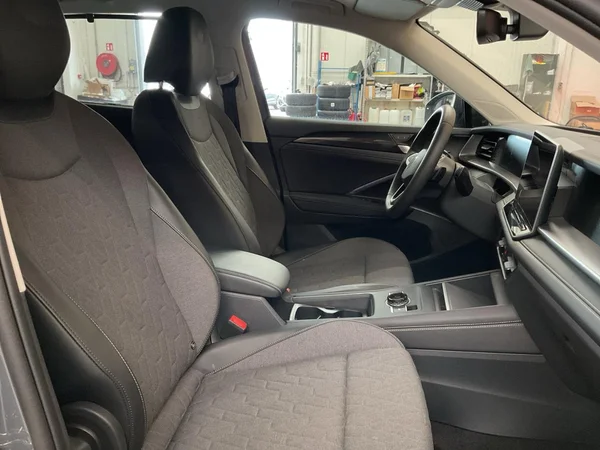 VOLKSWAGEN Tayron (2025) — foto 13 van 23