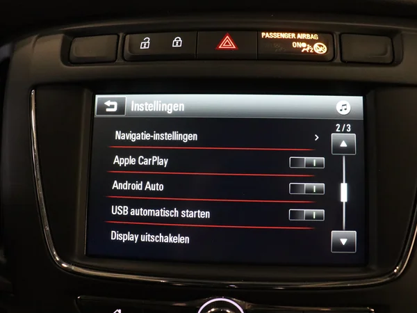 OPEL Zafira (2017) — foto 13 van 26