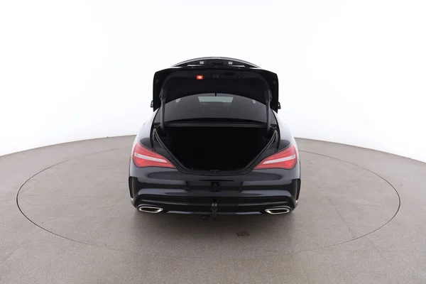 Mercedes-Benz CLA-Klasse (2019) — foto 7 van 16