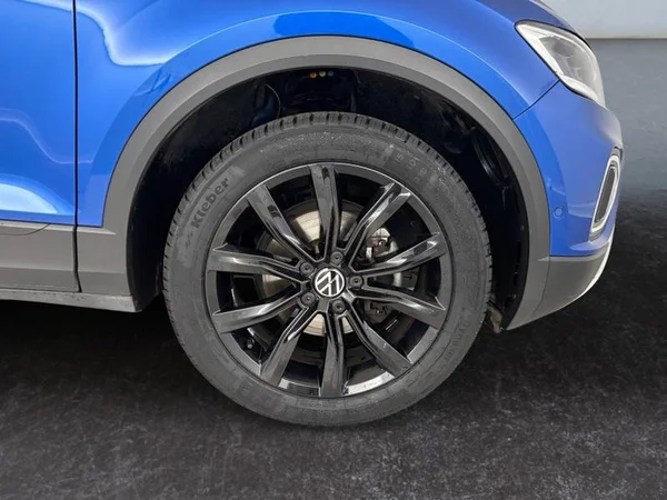 VOLKSWAGEN T-Roc (2022) — foto 17 van 17