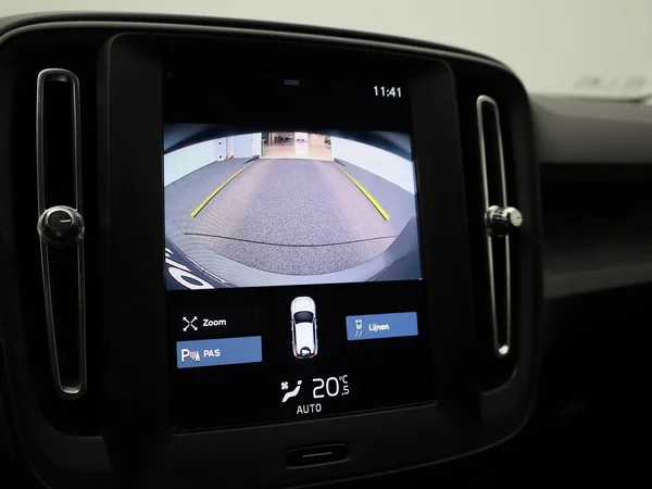 Volvo XC40 (2021) — foto 22 van 41