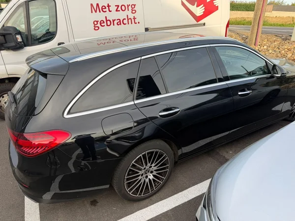 Mercedes-Benz C-Klasse (2023) — foto 5 van 18
