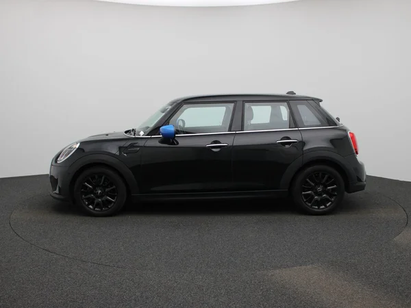MINI One (2022) — foto 30 van 34