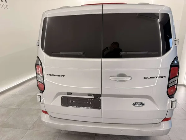Ford Transit Custom — foto 20 van 23
