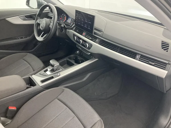 AUDI A4 Avant (2021) — foto 2 van 36