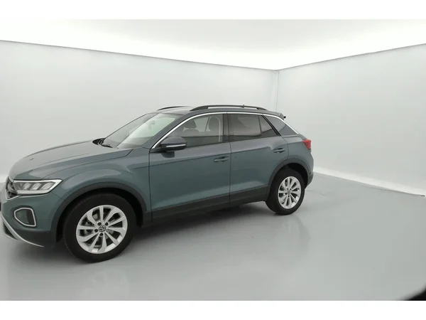 VOLKSWAGEN T-Roc (2024) — foto 29 van 36