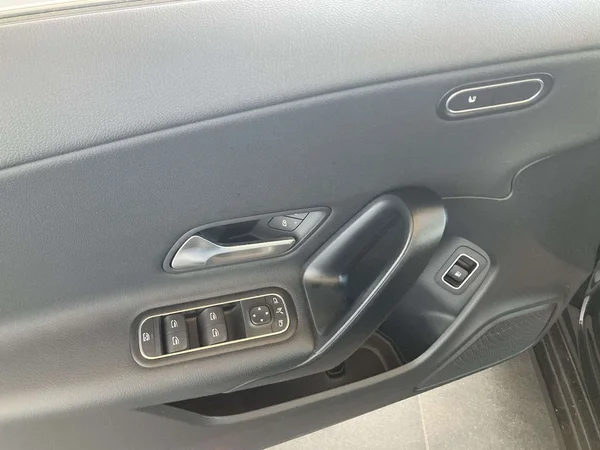 Mercedes-Benz CLA (2022) — foto 14 van 22