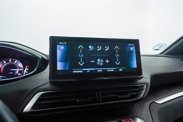 Peugeot 3008 (2024) — foto 19 van 55