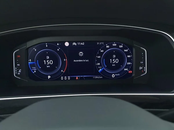 Volkswagen Tiguan (2022) — foto 3 van 20