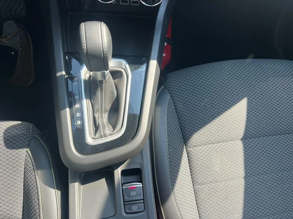 Renault Arkana (2025) — foto 10 van 20