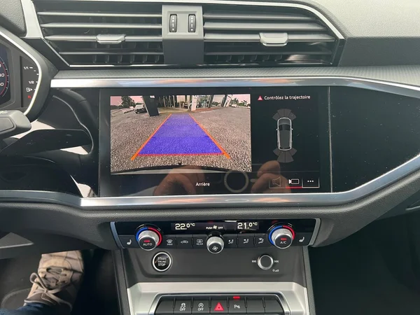 AUDI Q3 Dsl (2023) — foto 2 van 18