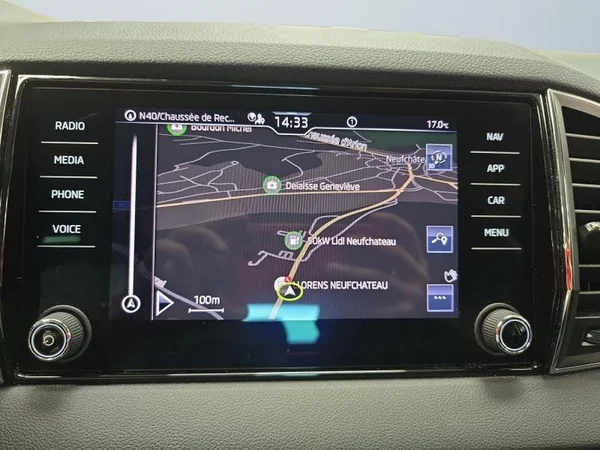 SKODA Karoq (2023) — foto 11 van 31