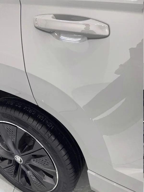 Skoda Karoq (2022) — foto 36 van 49