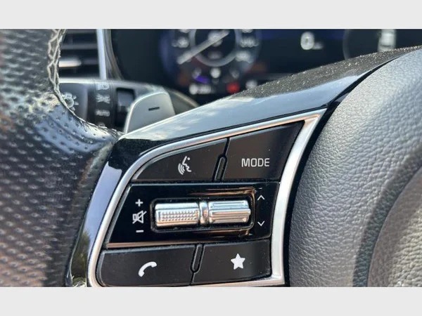Kia XCEED (2024) — foto 25 van 33