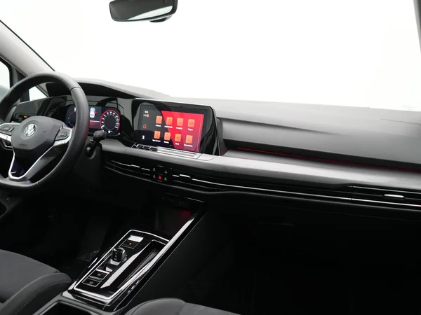 VOLKSWAGEN Golf VIII eHybrid (PHEV) (2022) — foto 9 van 30