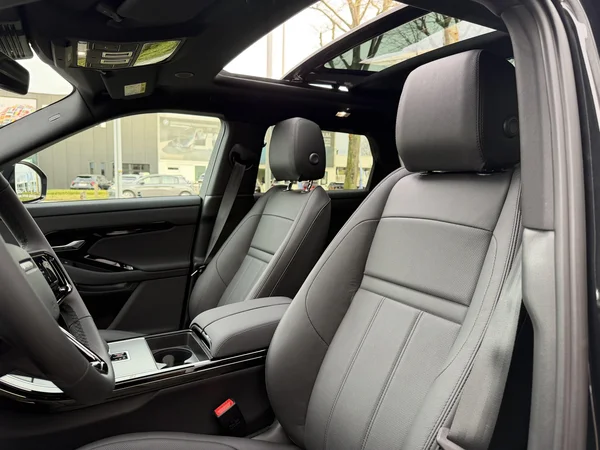 Land Rover Range Rover Evoque (2025) — foto 18 van 25