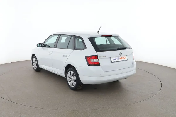 Skoda Fabia (2016) — foto 10 van 16