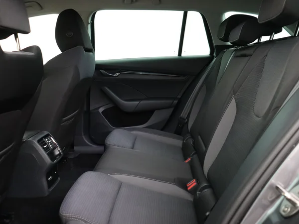 SKODA Octavia Combi (2024) — foto 5 van 18