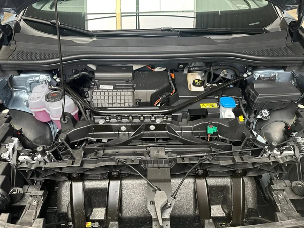 AUDI Q4 e-tron (2025) — foto 15 van 16