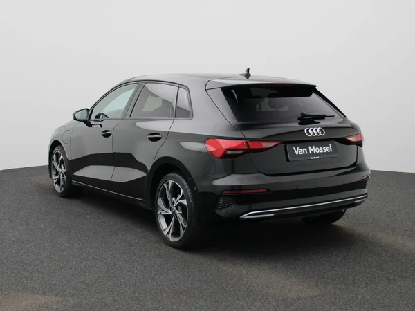 Audi A3 (2022) — foto 12 van 43