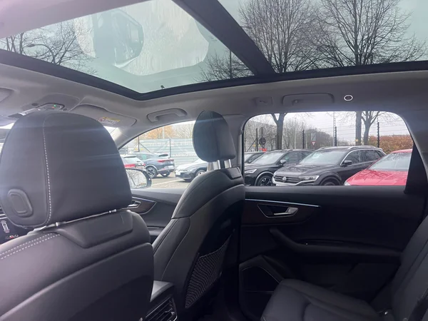 AUDI Q7 (2024) — foto 7 van 16