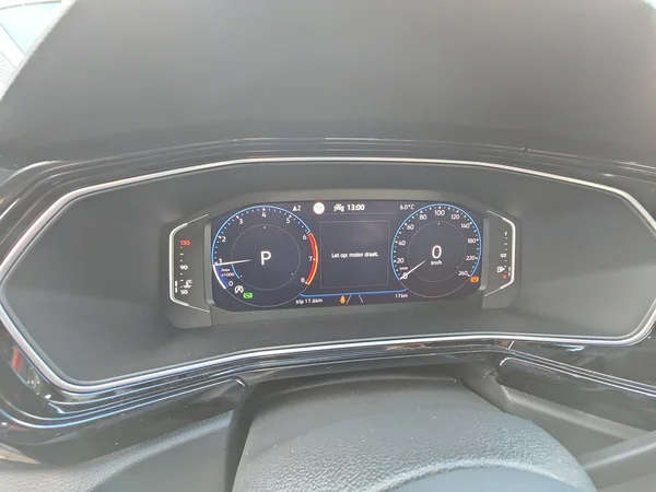VOLKSWAGEN T-Cross (2024) — foto 10 van 24