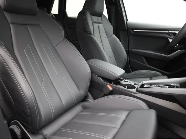 AUDI A3 Sportback (2025) — foto 17 van 22