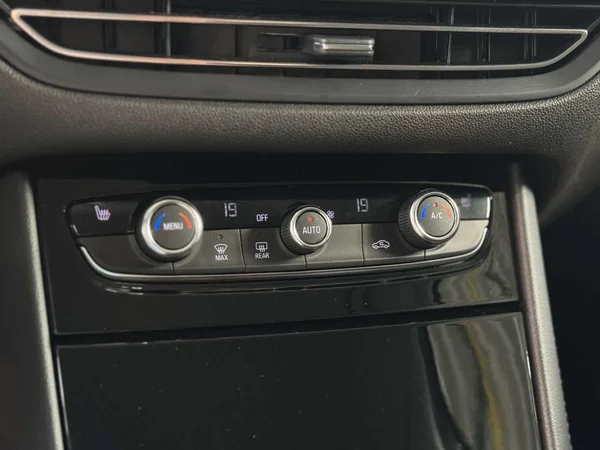 Opel Grandland (2024) — foto 7 van 18