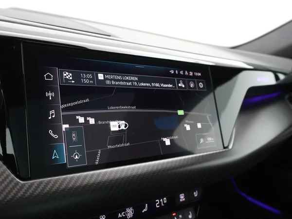AUDI E-tron GT (2022) — foto 7 van 28
