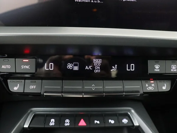 AUDI A3 Sportback (2025) — foto 8 van 18