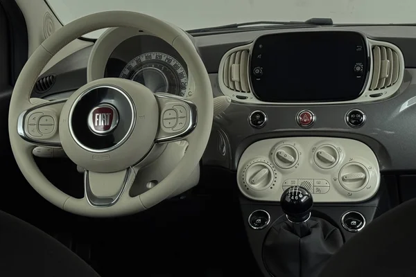Fiat 500 (2023) — foto 9 van 26
