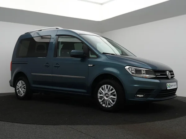 VOLKSWAGEN Caddy CNG (2018) — foto 14 van 19